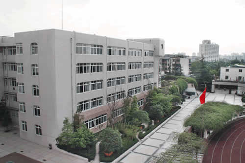 列五中學(xué)石公辦還是民辦？