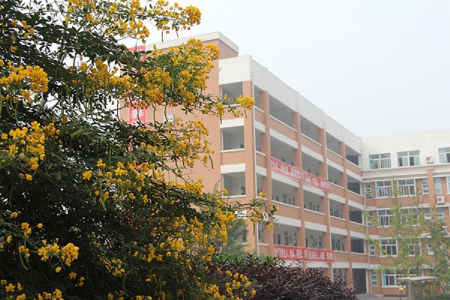 綿陽(yáng)南山中學(xué)實(shí)驗(yàn)學(xué)校校園環(huán)境怎么樣？