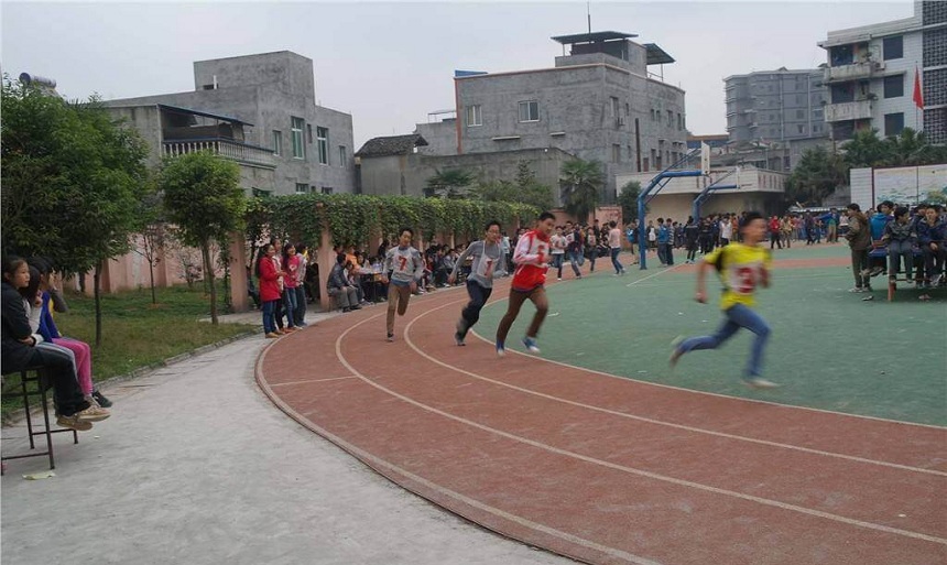清水中學是公辦高中嗎？