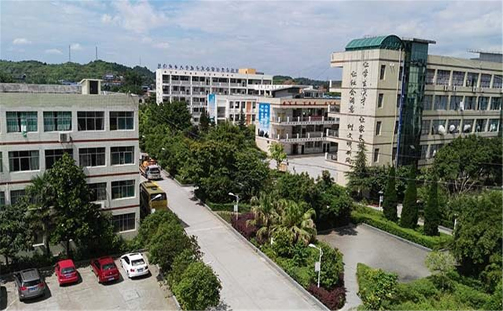 遂寧六中的詳細地址在什么地方？
