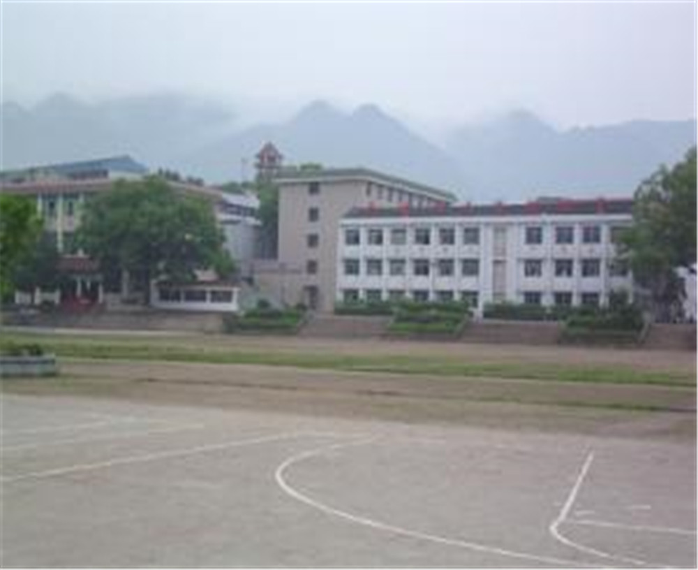 大竹縣文星中學學校環(huán)境怎么樣？