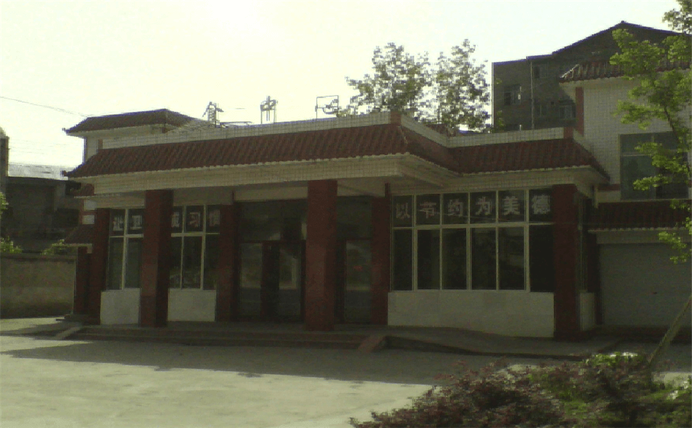 蓬安縣楊家中學學校環(huán)境怎么樣？