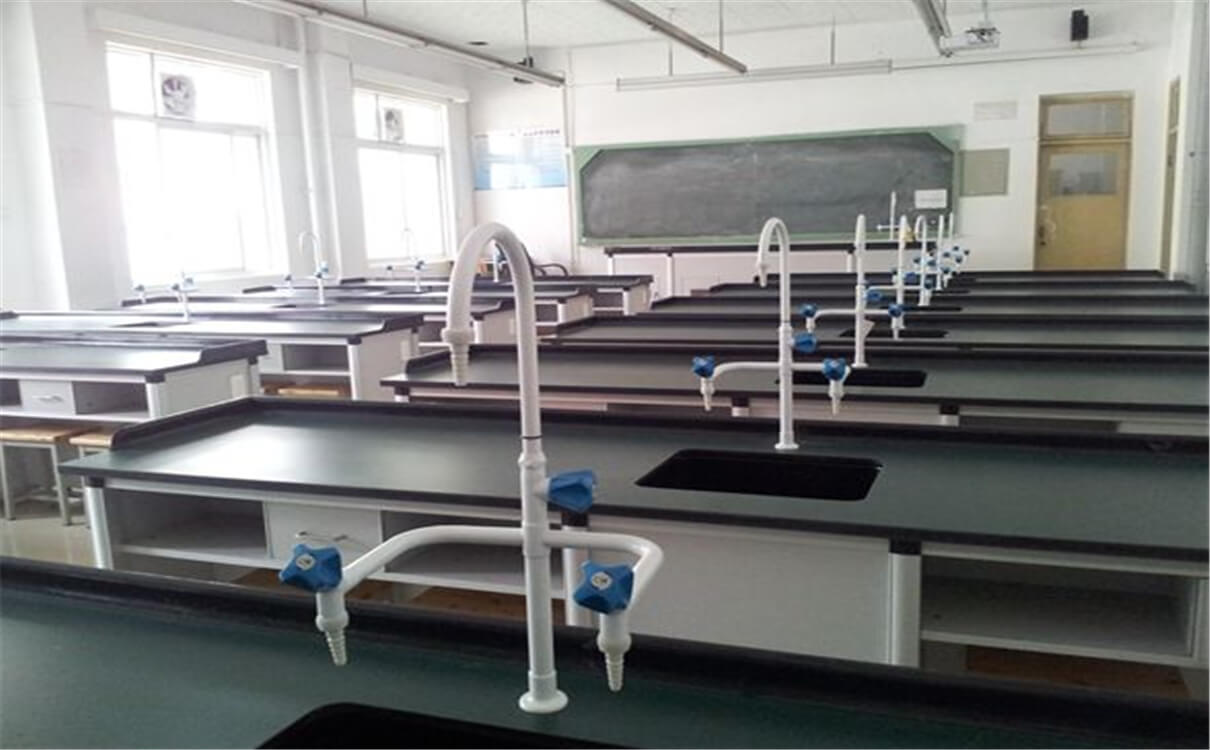 西南交通大學(xué)附屬中學(xué)的高中怎么樣？