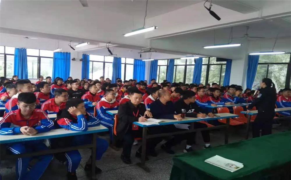 成都文武學(xué)校的高考升學(xué)率高不高？