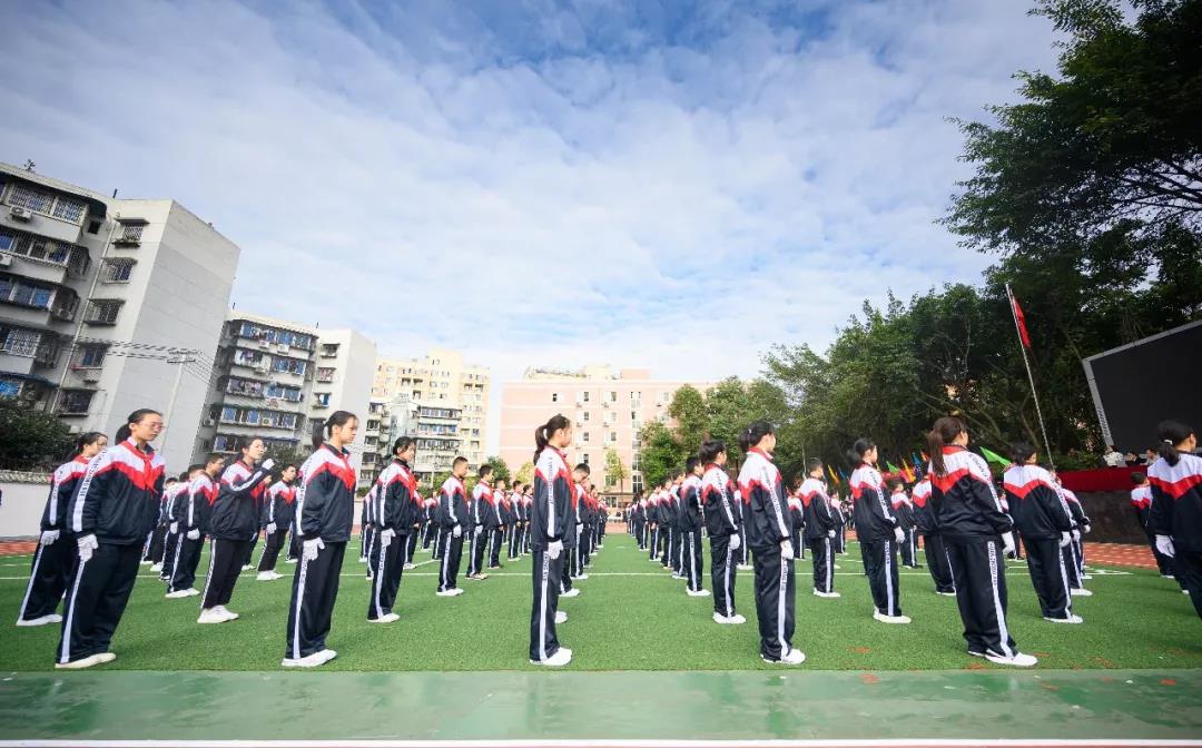 成都西川中學(xué)近三年的錄取分?jǐn)?shù)線(xiàn)是多少？