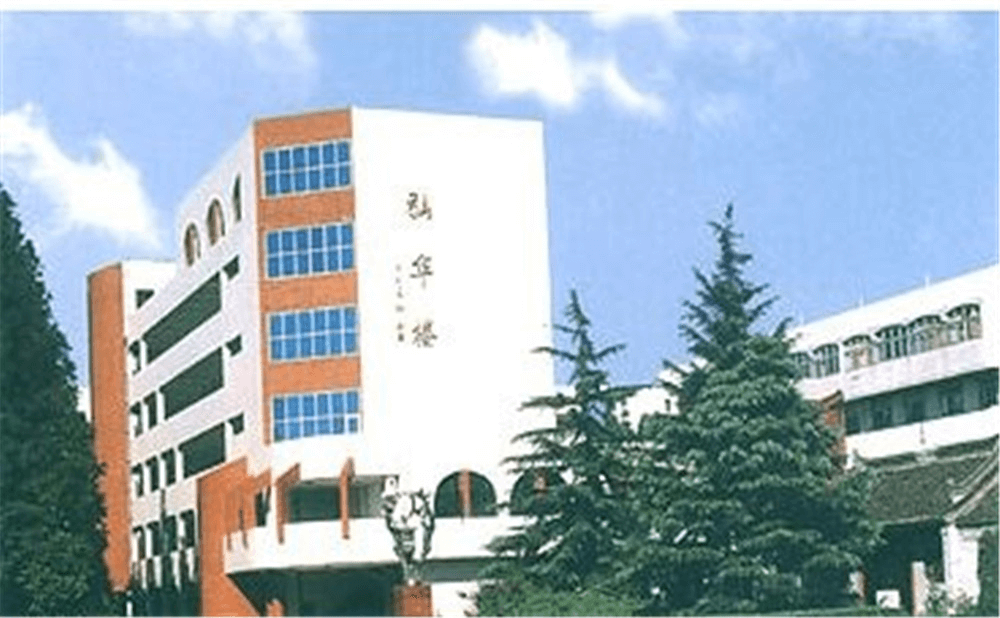 泰興中學(xué)近三年的錄取分?jǐn)?shù)是多少分？