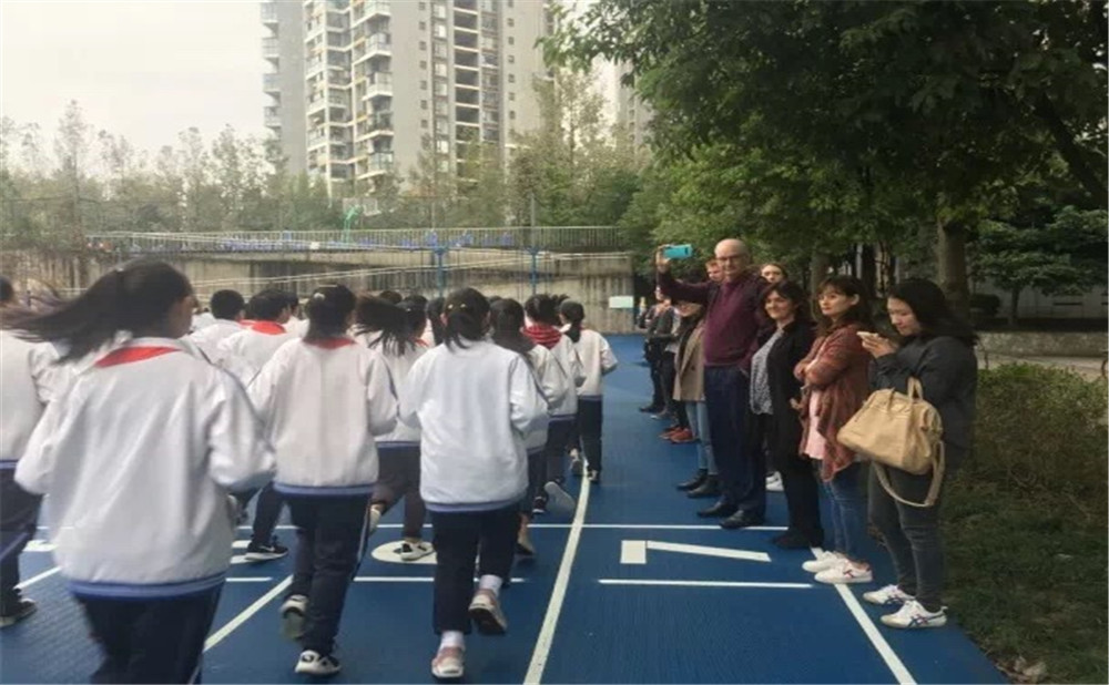 成都市第三中學(xué)本科升學(xué)率是多少？