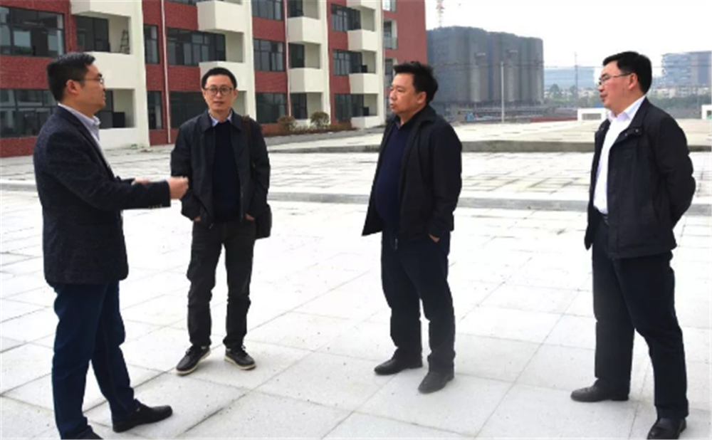 北京第二外國語學(xué)院成都附屬中學(xué)的宿舍怎么樣？