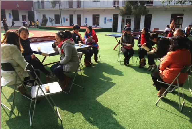 成都市第三十三中學(xué)高中一年的學(xué)費(fèi)是多少？"image.png"