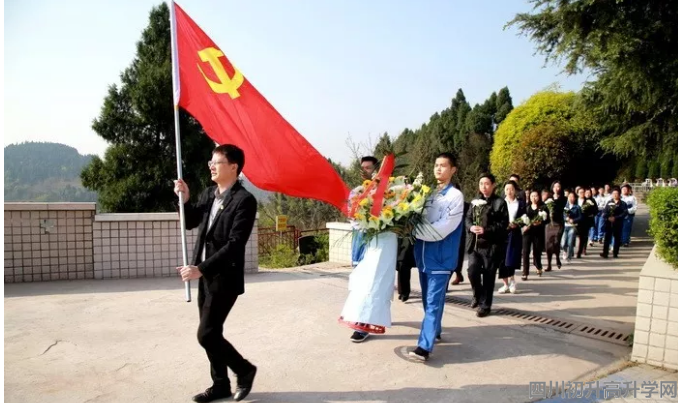 簡陽中學的本科升學率是多少？