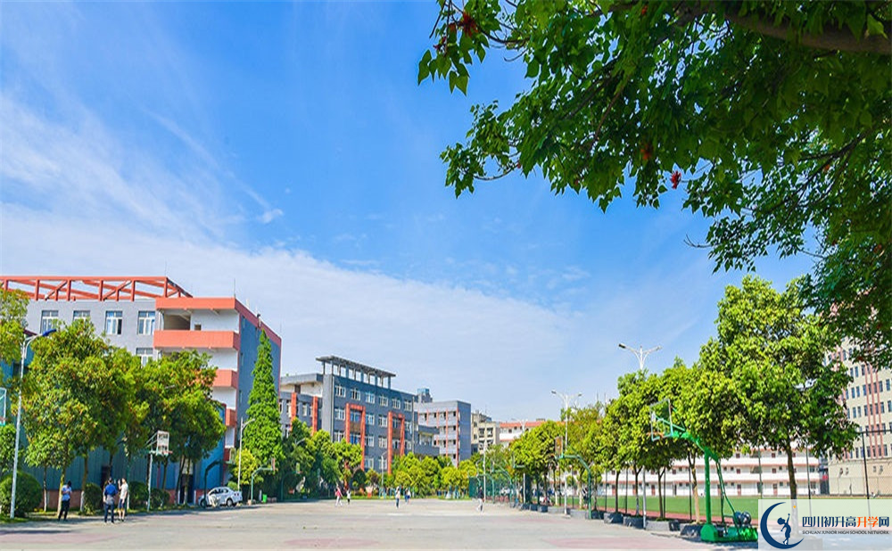 川科外國語學(xué)校的實(shí)驗(yàn)班怎么樣？