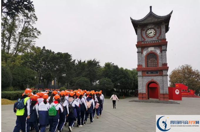 大邑中學(xué)高中本部的錄取分?jǐn)?shù)是多少？