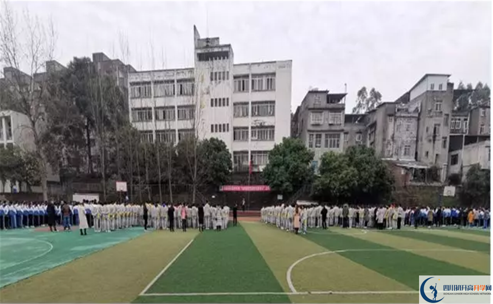 竹篙中學(xué)的高中住宿好不好？