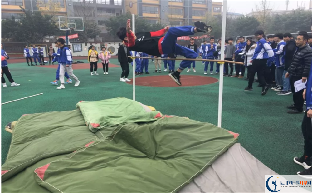 仁壽華達高中的宿舍好不好？