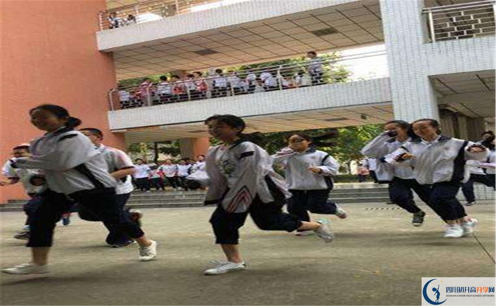成都樹德中學(xué)光華校區(qū)地址怎么走？