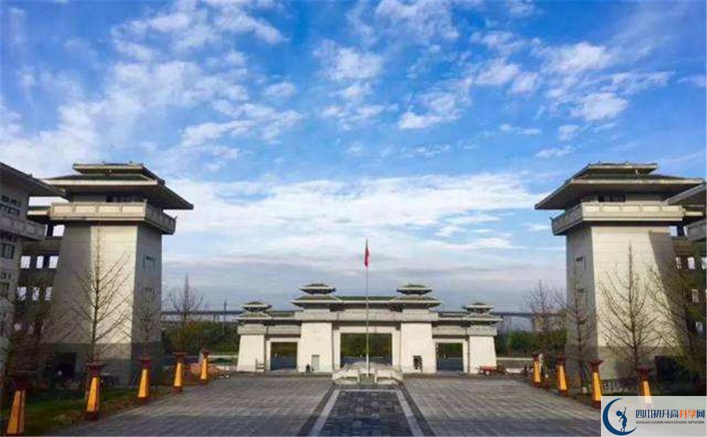 成都石室中學(xué)初升高自主招生錄取線是多少分？