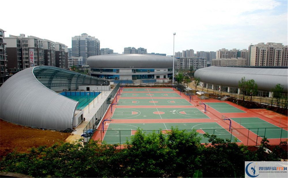 簡陽中學(xué)住宿費(fèi)用是多少？