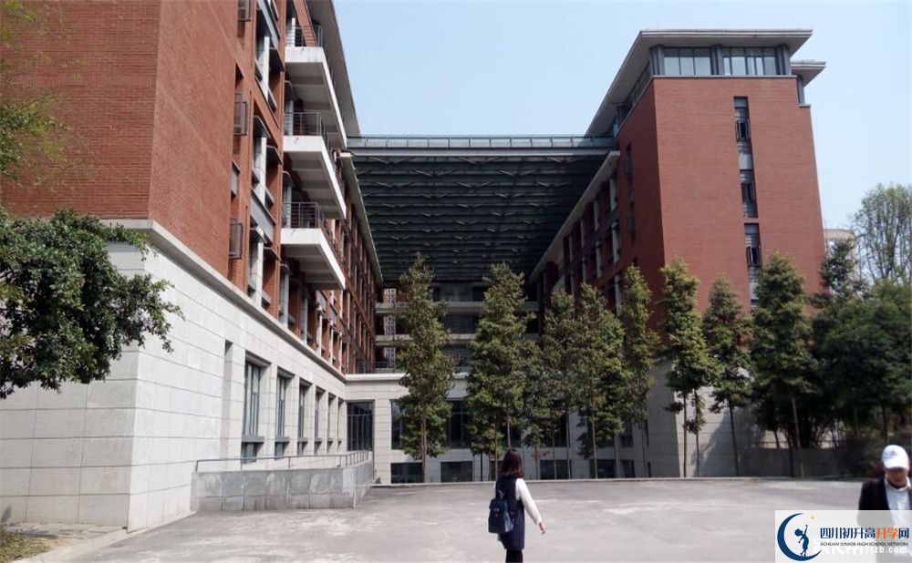 成都七中高新校區(qū)在全國高中排名是多少？