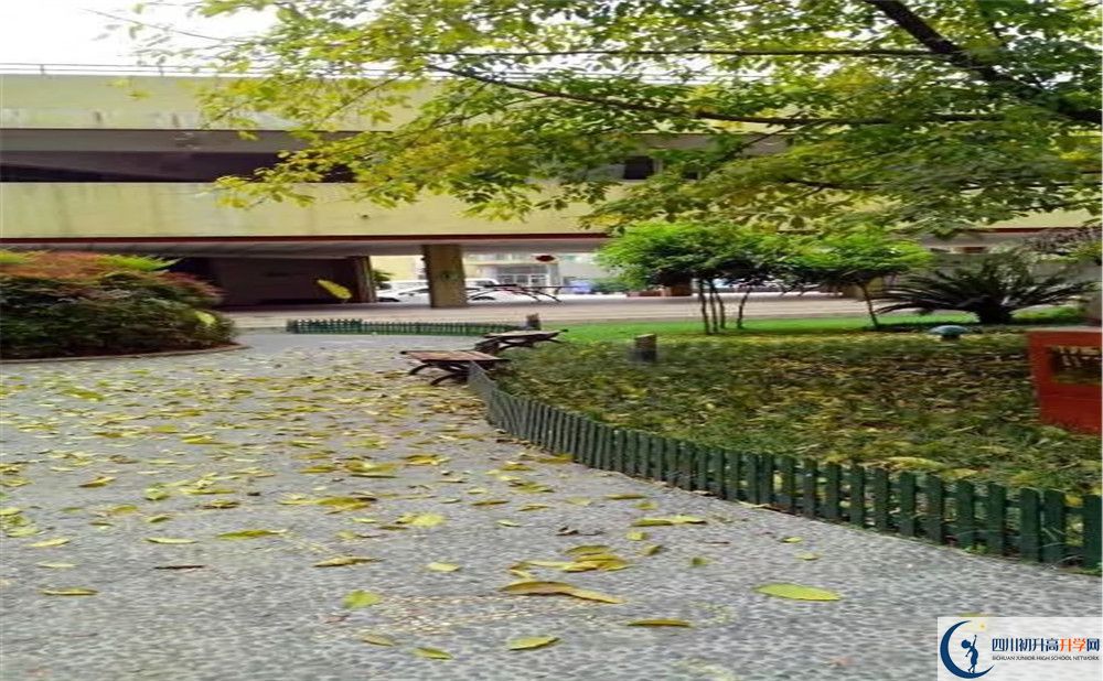 四川師范大學附屬第三實驗中學在全國高中排名多少？