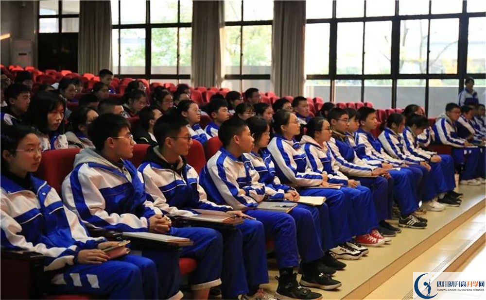 成都石室中學(xué)2020年高考人數(shù)是多少？