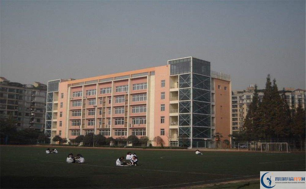 成都十八中2020年高考人數(shù)是多少？