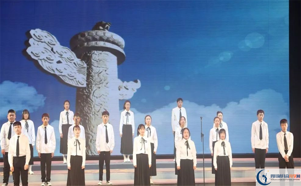 龍泉二中2020年高考人數(shù)是多少？