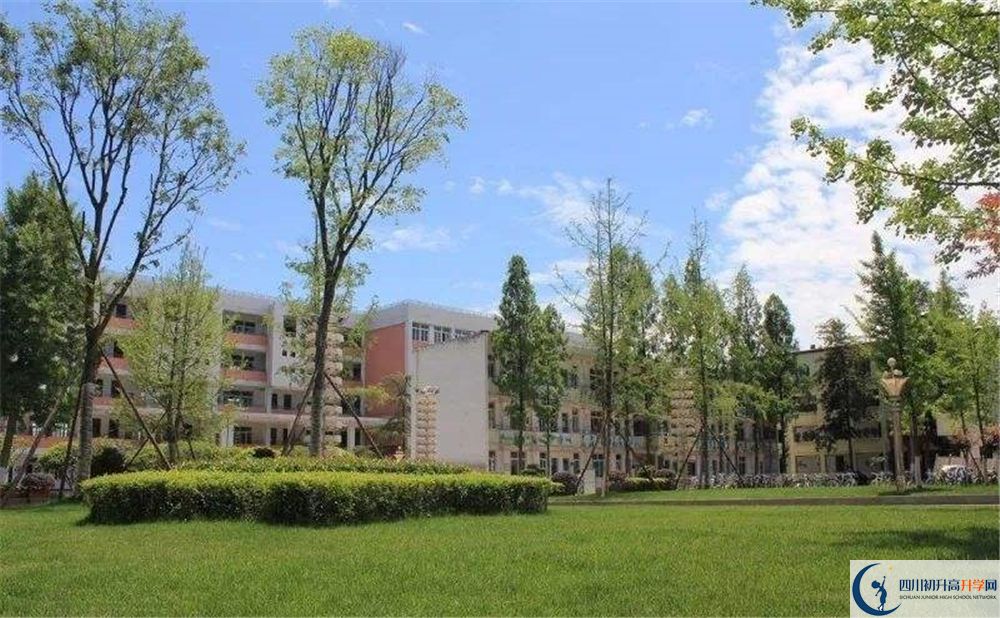 成都市籍田中學軍訓多久？