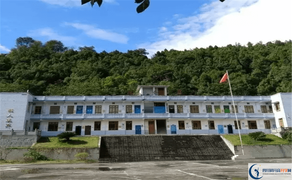 閬中市二龍中學(xué)高三診斷考試時(shí)間怎么安排？